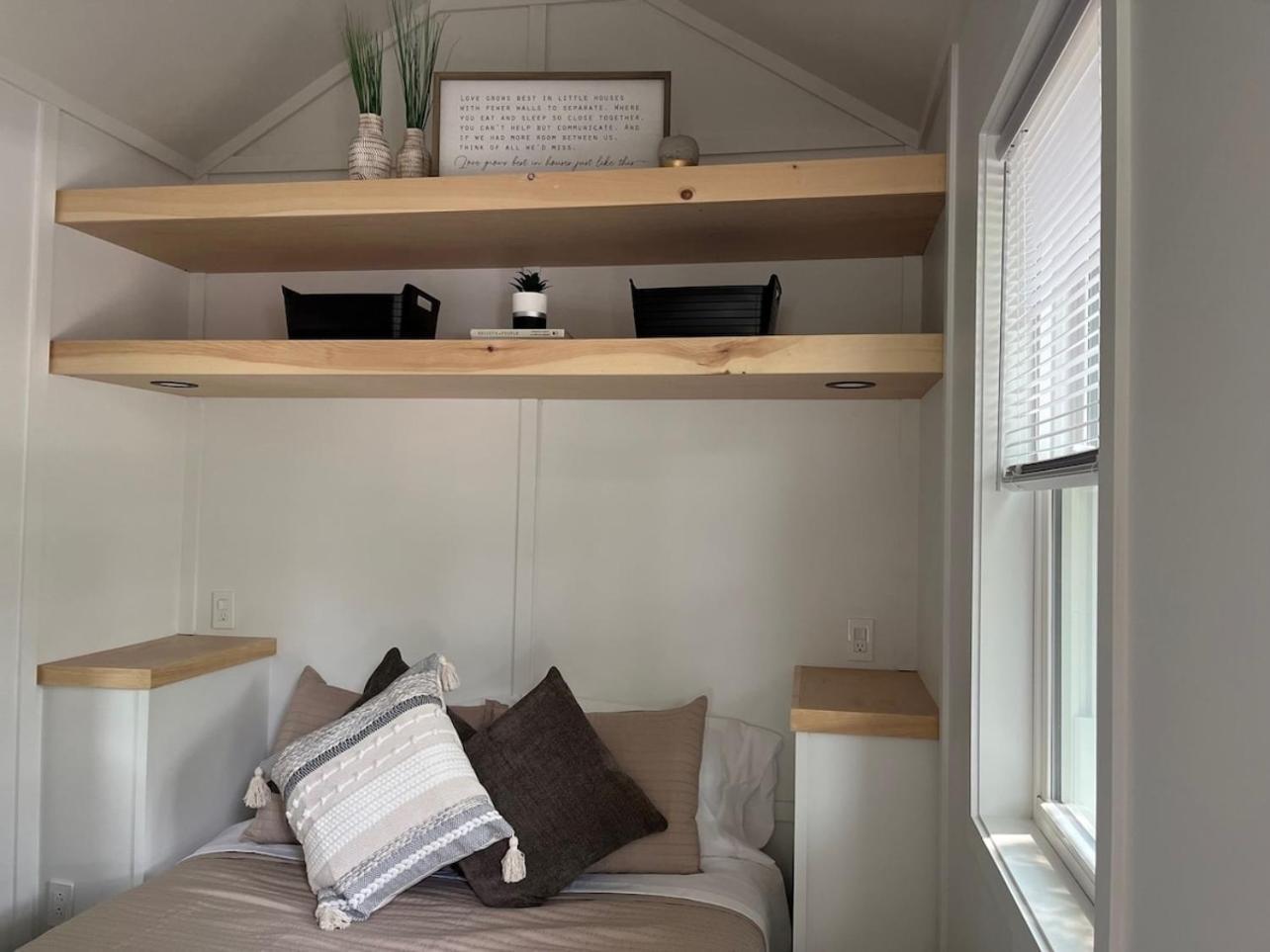 The Tiny Getaway Home Elizabethtown Exterior foto